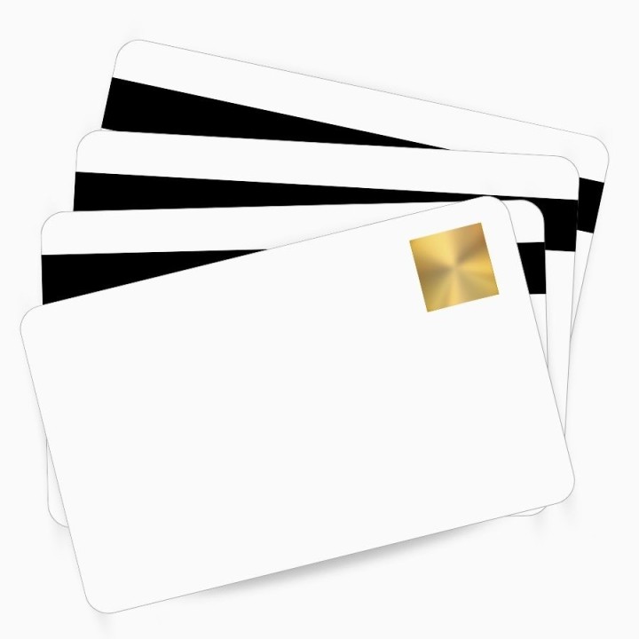 Boîte de 500 cartes PVC Magicard M9006-797 bande magnétique avec Holopatch – prix par boîte