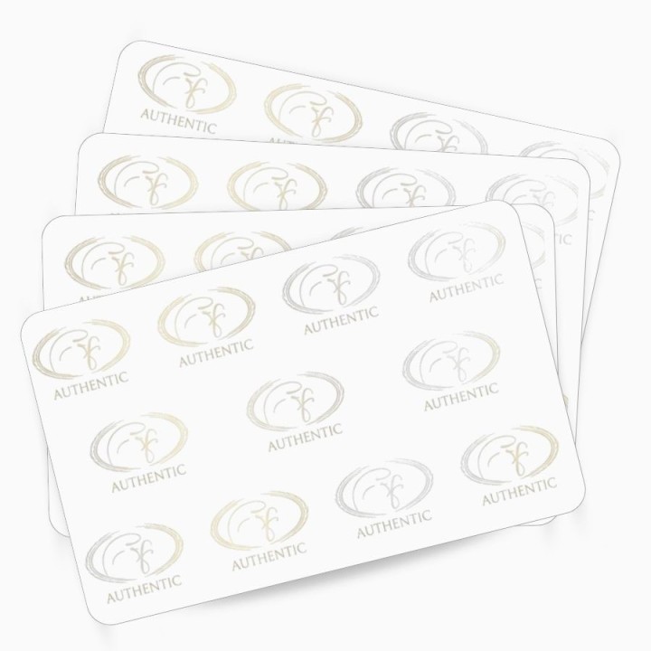Carte plastique vierge 104524-122 ZEBRA  avec Hologramme Authentic pour impression professionnelle – découvrez sur Althus-Office